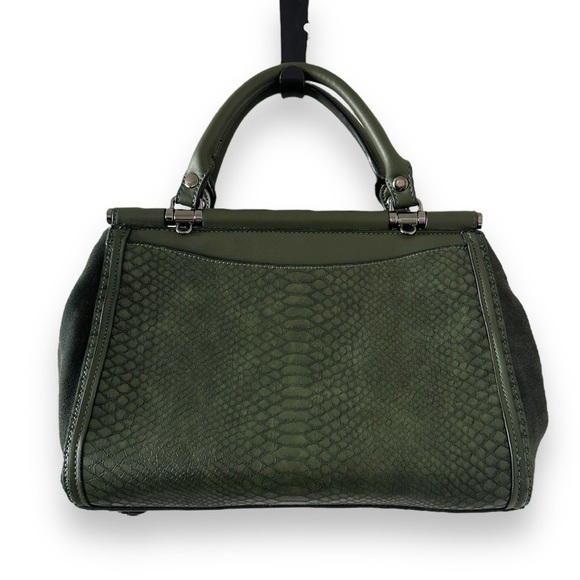 Simply Noelle Green Snakeskin Suede Purse NWOT Convertible Crossbody Strap - Picture 2 of 13